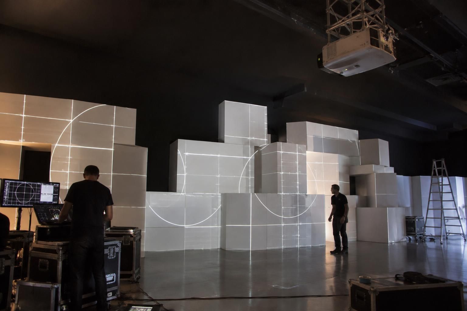 découvrez comment le mapping vidéo transforme un espace événementiel en expérience immersive, spectaculaire et mémorable.